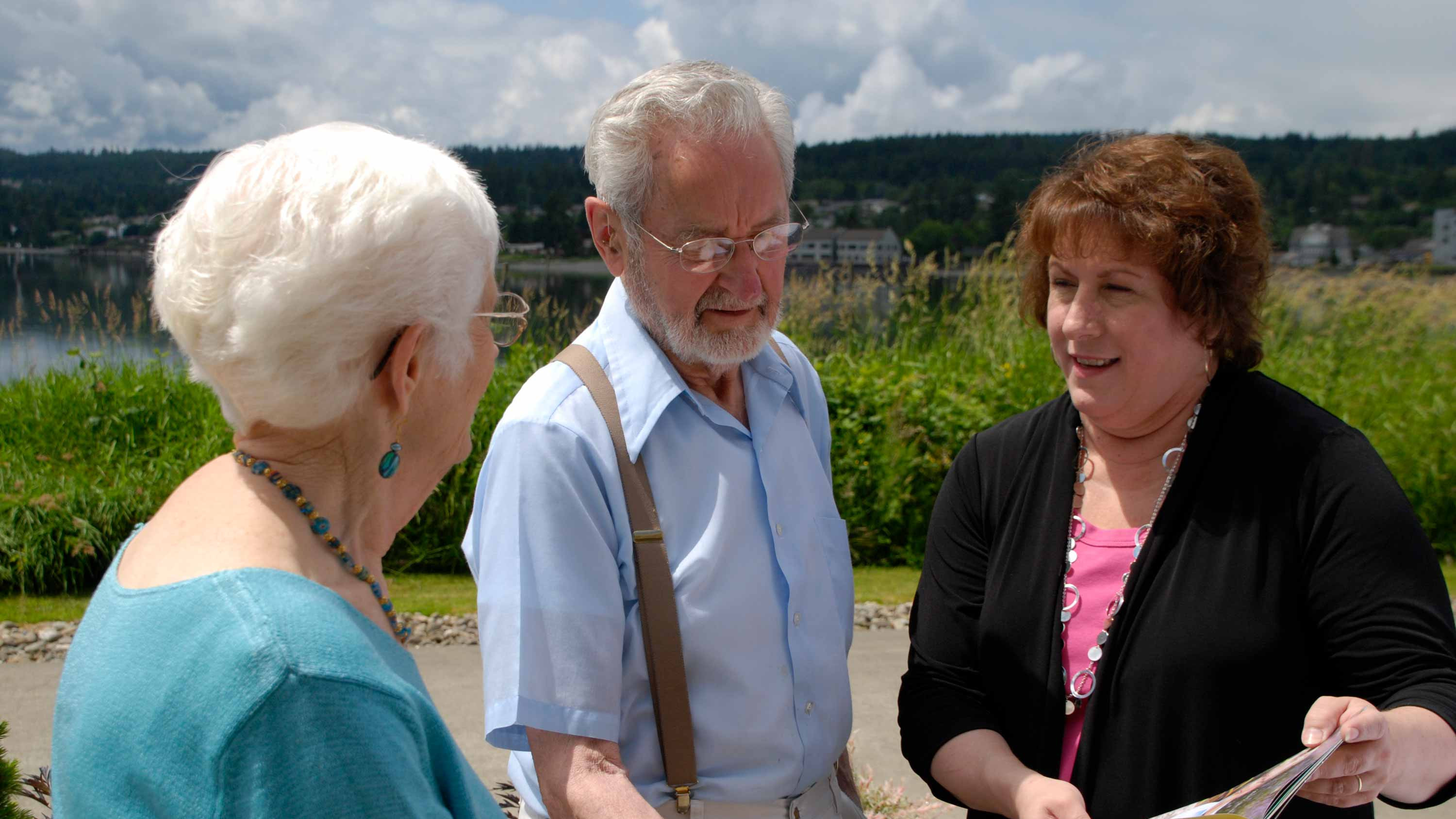 Couple gets a tour at Crista Shores