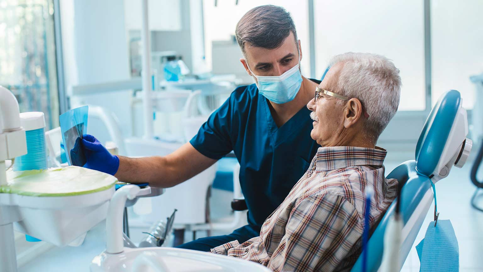 CRISTA Senior Living Blog - Elderly man visiting dentist